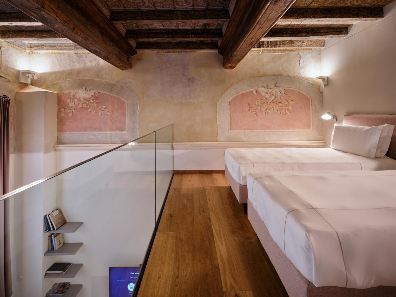 Palazzo Del Carretto-Art Apartments And Guesthouse Турин Экстерьер фото